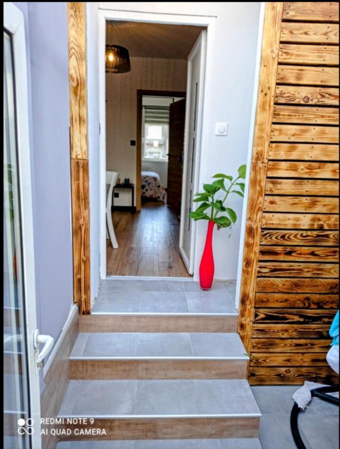 ברסט Maisonnette Tout Confort Parking Prive מראה חיצוני תמונה